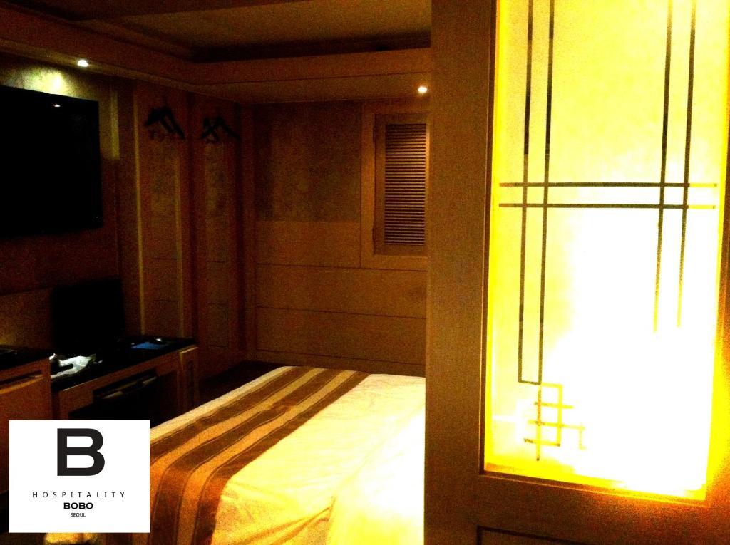 Bobo Hotel Hongdae Seoul Room photo