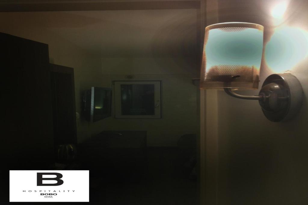 Bobo Hotel Hongdae Seoul Room photo